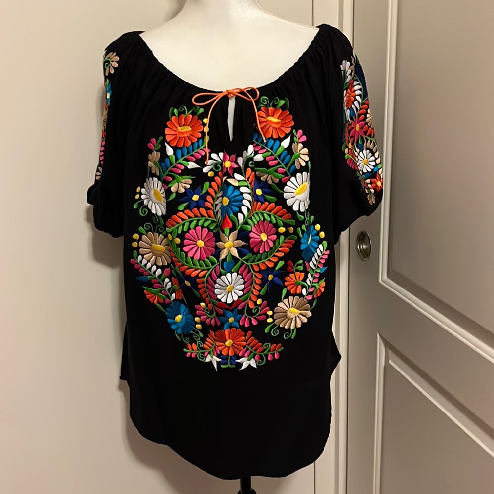 💋- Fiesta Embroidered Blouse.